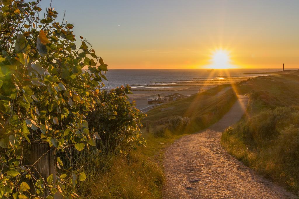 Hotel Domburg4You Экстерьер фото